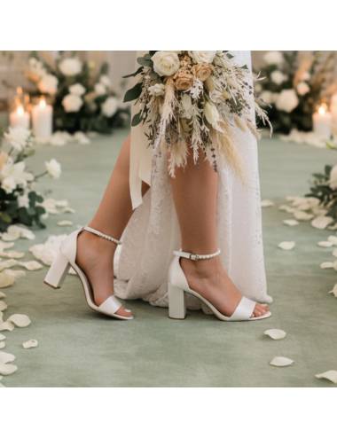 Sandales de mariée  talon carré large confortable et élégant