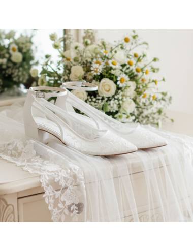 Comfortable wedding shoes low heel with lace