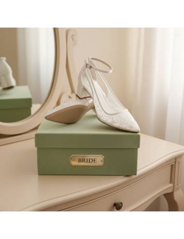 lace wedding shoes with low heel